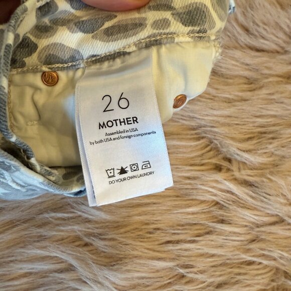 MOTHER “The Dazzler” Leopard Skinny/Crop Jeans | Size 26 | Grey/Cream/Charcoal - Picture 9 of 12